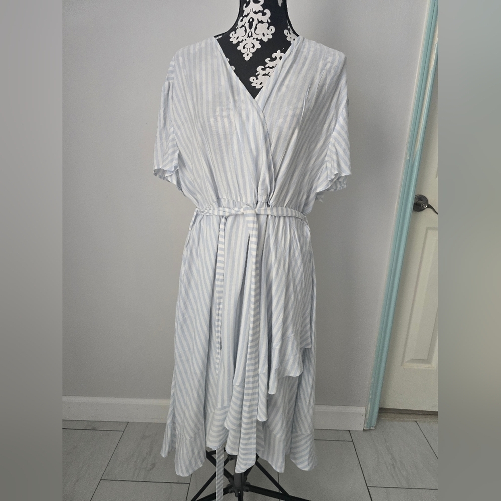Torrid Striped White and Blue Women's Dress size 2